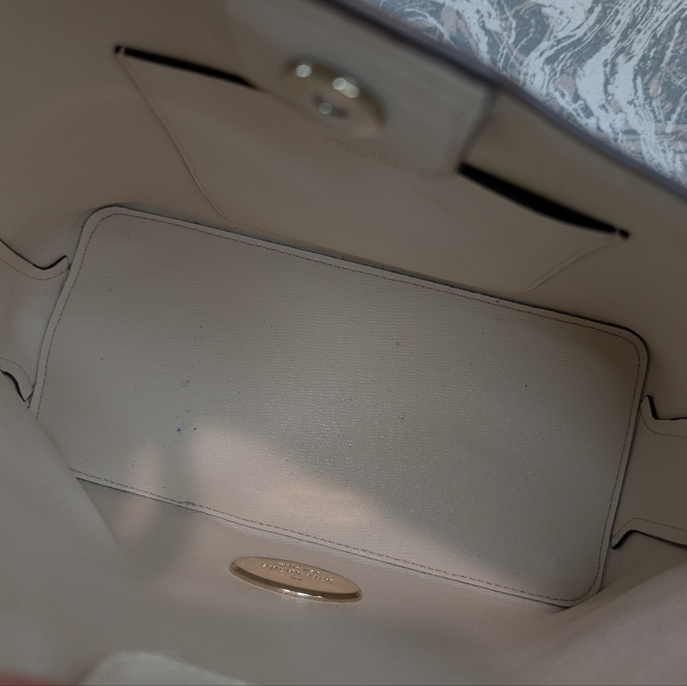 Kate Spade Darcy Large Bucket Bag - Picture 8 of 10